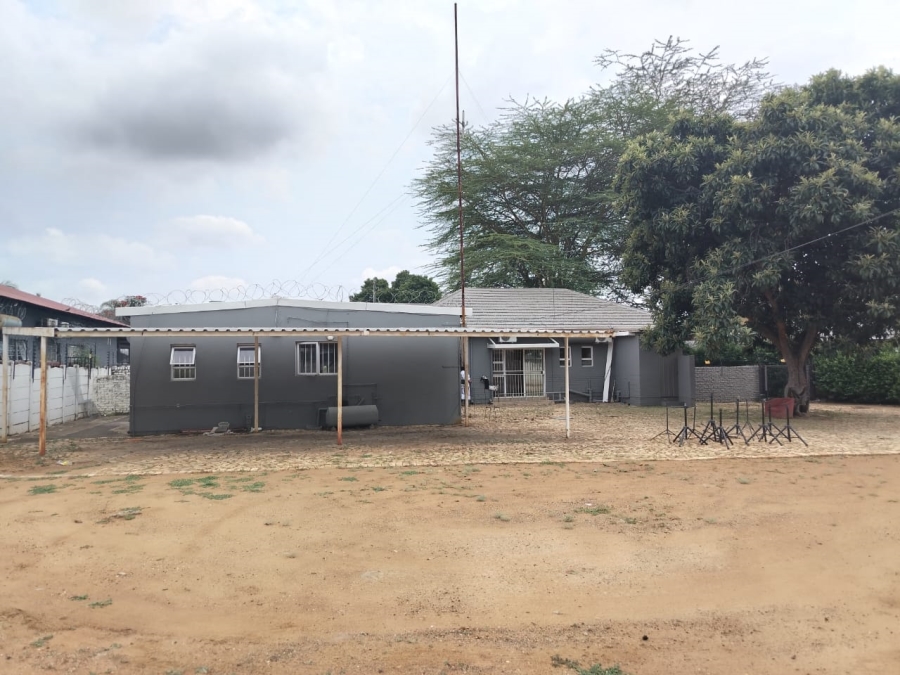 Commercial Property for Sale in Bodorp North West